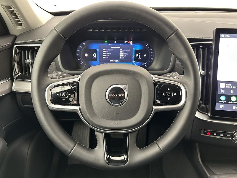 Volvo XC90 2.0 B5 4x4 . - fotka 17 z 26