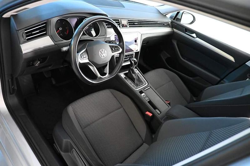 Volkswagen Passat (2021) 2.0 LED Kamera TDI - fotka 11 z 30