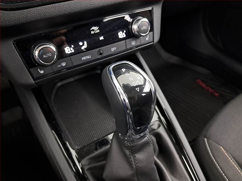Škoda Kamiq (2024) Ambition 1.0 TSI - fotka 13 z 22