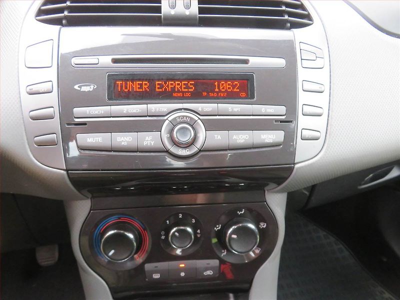 Fiat Bravo (2014) 1.4 16V, Serv.kniha, po STK - fotka 12 z 15