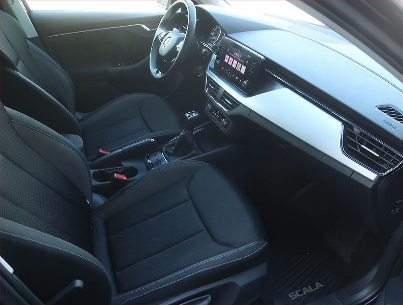 Škoda Scala (2024) 30 edition 1.0 TSI, Automat - fotka 9 z 14