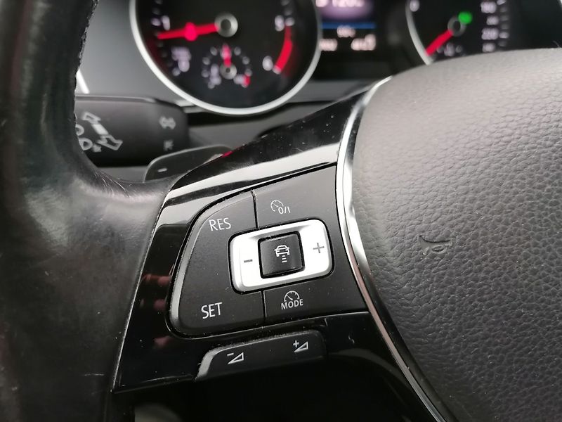 Volkswagen Passat (2016) 2.0 TDi DSG Highline,LED - fotka 15 z 27