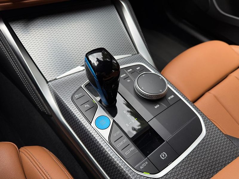 BMW Ostatní eDrive 40, Tažné, M-paket, - fotka 27 z 40