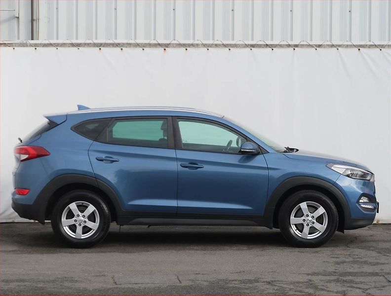 Hyundai Tucson (2016) 1.7 CRDi, Automat, Serv.kniha - fotka 6 z 21