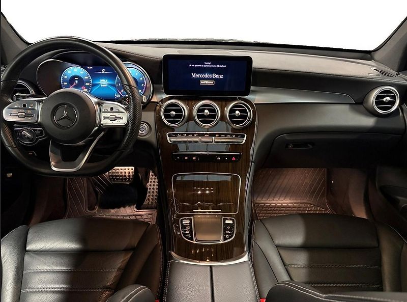 Mercedes-Benz GLC 200 Coupé 4MATIC Pano - fotka 8 z 18