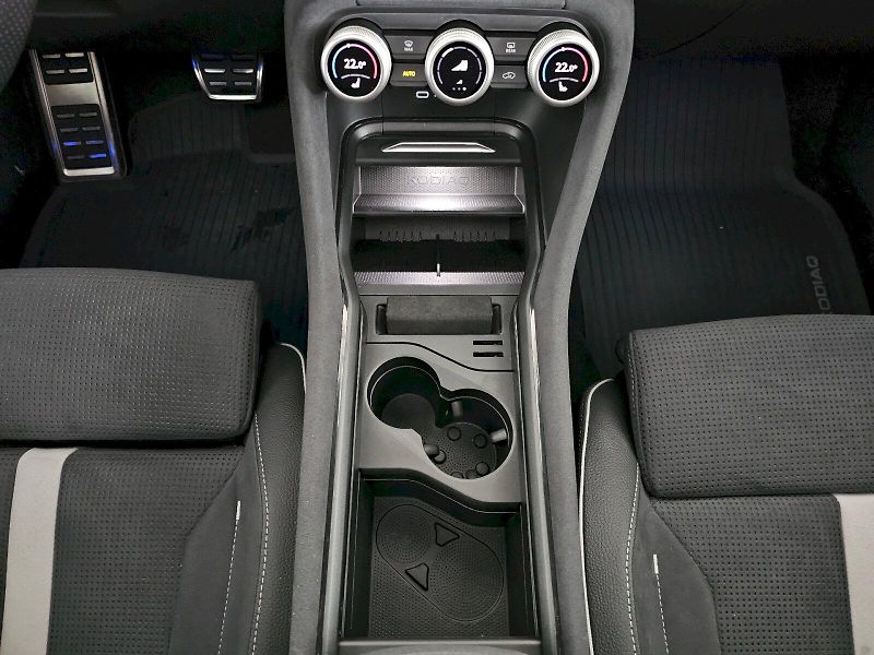 Škoda Kodiaq (2025) 2.0TDi 142kW 4X4 SPORTLINE TOP - fotka 26 z 35