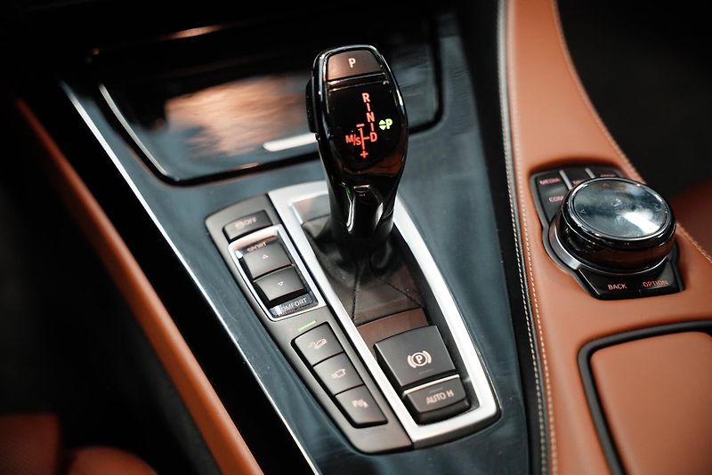 BMW Řada 6 - fotka 26 z 30