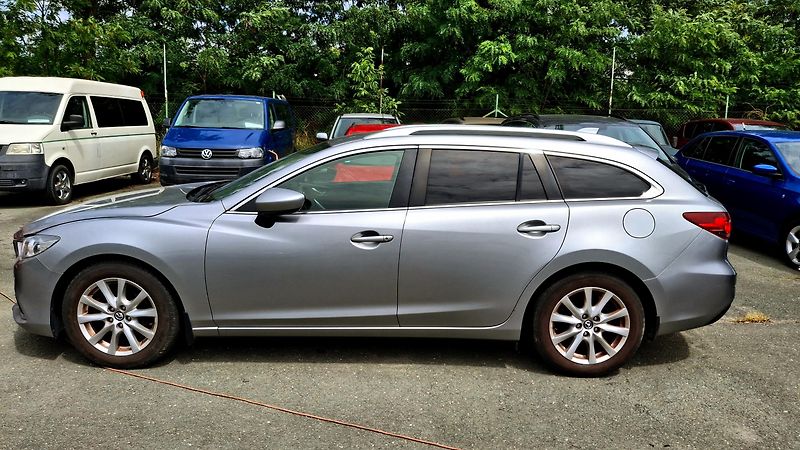 Mazda 6 2.0 benzin 121kw - fotka 6 z 28