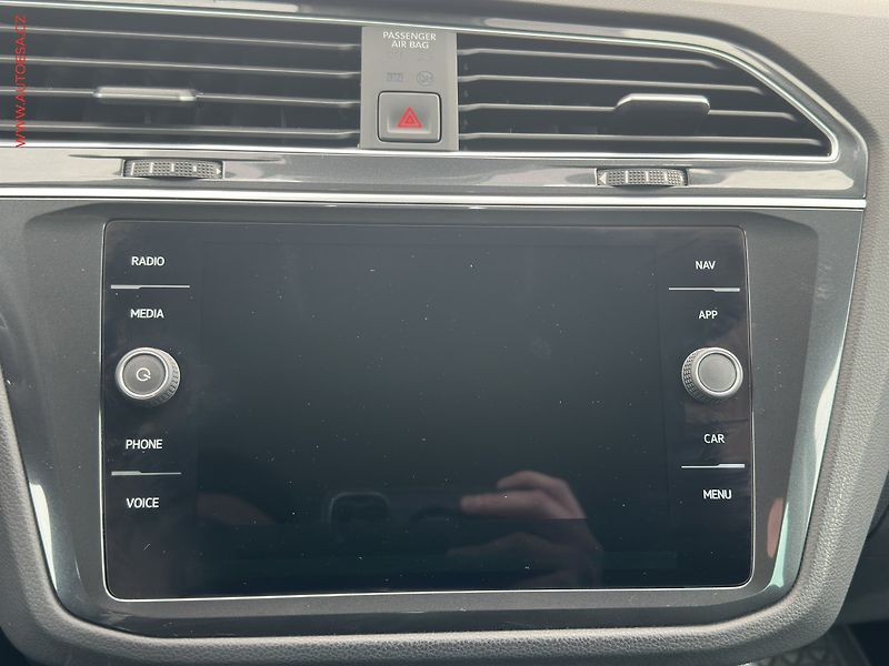 Volkswagen Tiguan (2021) 2.0 TDi 4x4, DSG, LED, kamera - fotka 14 z 21