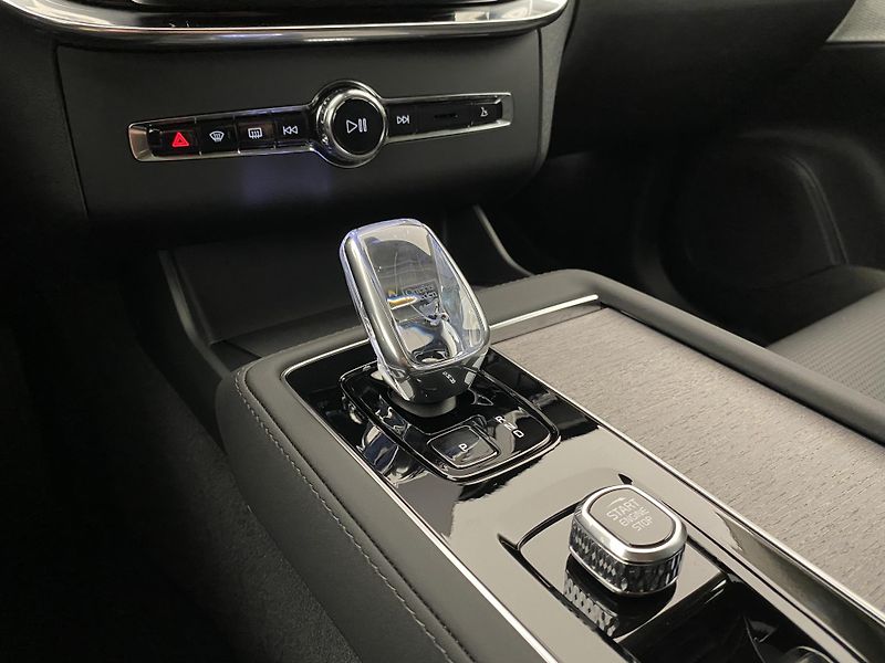 Volvo XC90 (2026) T8 AWD Plug-in BRIGHT PLUS 7m - fotka 35 z 73