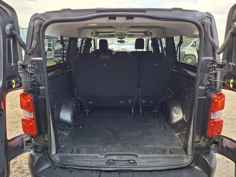 Peugeot Expert Combi L3 1.6 BHDi 115k M6 8.Míst - fotka 5 z 24