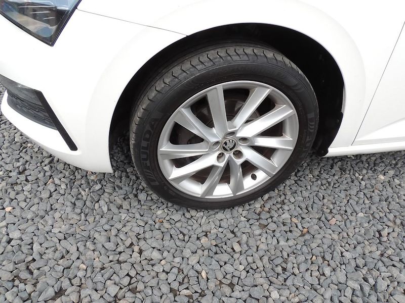 Škoda Scala (2020) 1.0TSi,85kw,Style,full LED,ČR - fotka 9 z 55