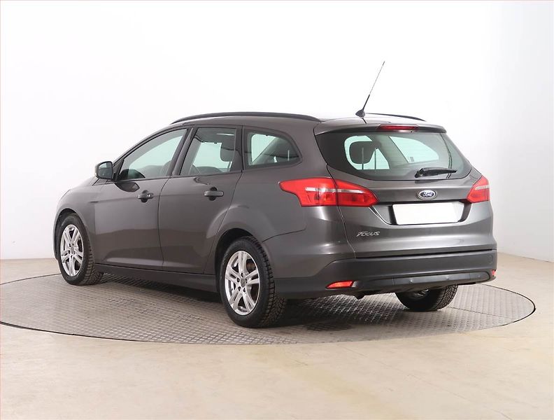 Ford Focus (2017) 1.5 TDCi, Tempomat - fotka 4 z 16