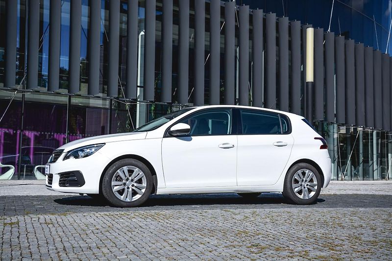 Peugeot 308 Active 1.5 Bluehdi S&s 1 MAJ Z - fotka 3 z 25
