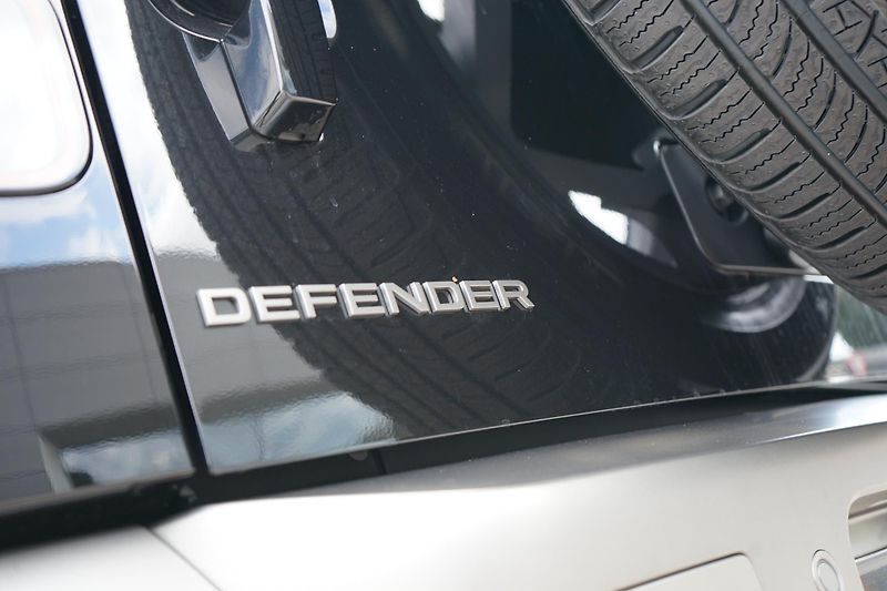 Land Rover Defender (2026) 110 3,0 S D200 - fotka 34 z 35
