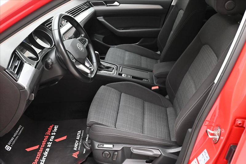 Volkswagen Passat 2,0 TDI 110 KW DSG BUSINESS Zá - fotka 13 z 31