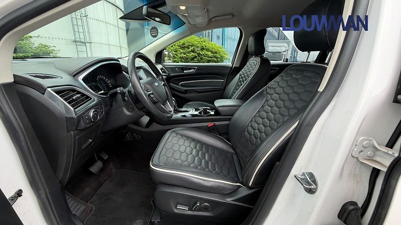 Ford Edge Vignale 2.0 TDCi AWD - fotka 19 z 30