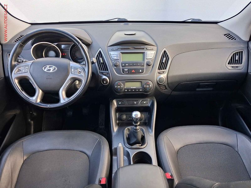 Hyundai ix35 (2014) 1.6 GDi, +ALU - fotka 8 z 17