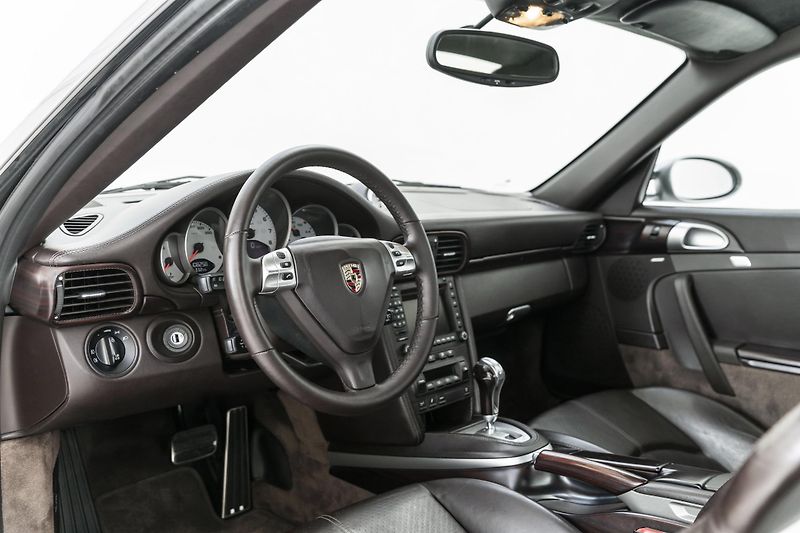 Porsche 911 911 Turbo Coupé*Bose - fotka 6 z 51