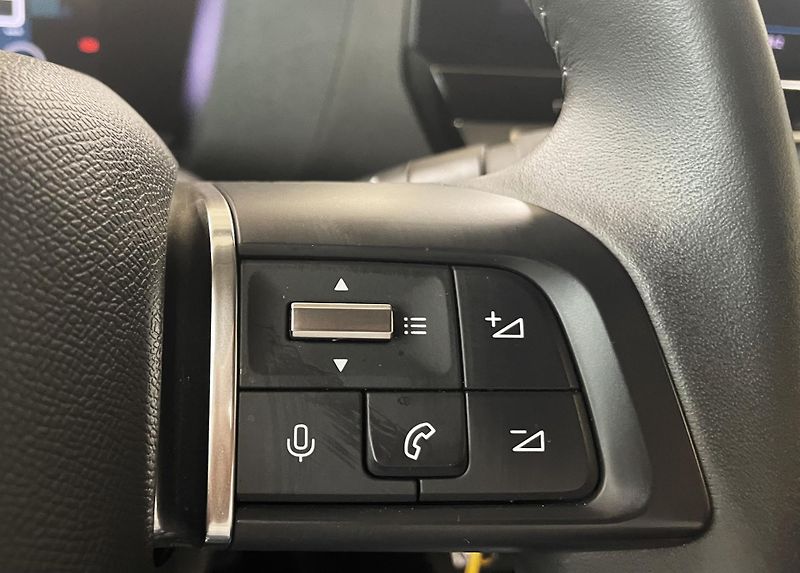 Citroën C4 1.2 PT, 96 kW, FEEL, ČR, 1.MAJ - fotka 16 z 27