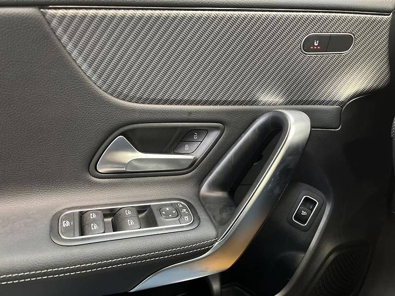 Mercedes-Benz CLA 200 kupé Progressive Line - fotka 13 z 21