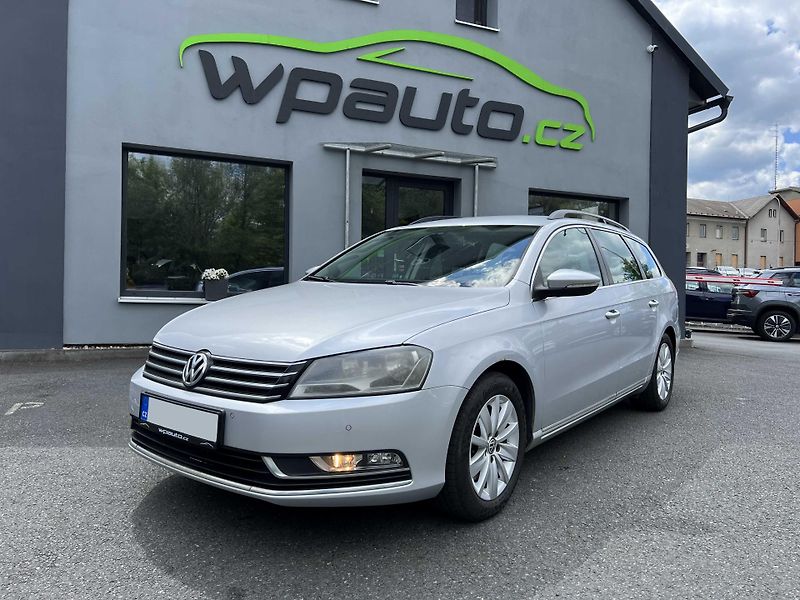 Volkswagen Passat 2.0 TDi 4MOTION 1.MAJ SERVISKA - fotka 1 z 19