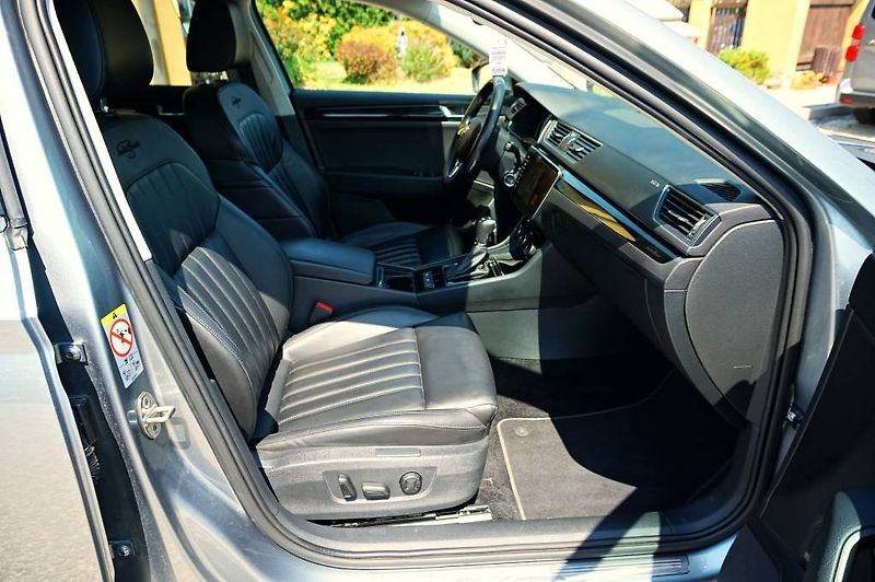Škoda Superb (2017) L&K 2,0 TDI 140 kW - fotka 22 z 62