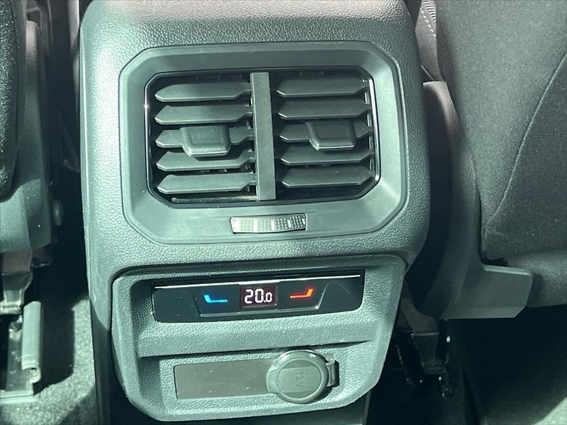 Volkswagen Tiguan 1,5 TSi 110 kW 7DSG ELEGANCE - fotka 21 z 27
