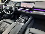 BMW Řada 5 (2025) 520d xDrive Touring M Sport - náhled 11