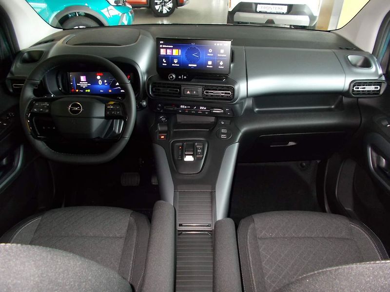 Opel Combo (2026) Elegance Plus L2H1 1.5 CDTI (9 - fotka 18 z 35
