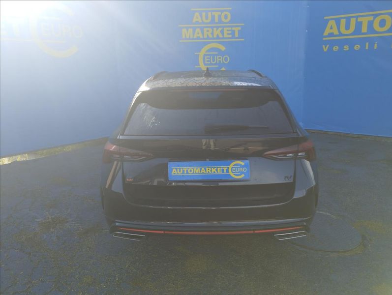 Škoda Octavia 1,4 110KW  RS IV - fotka 5 z 18