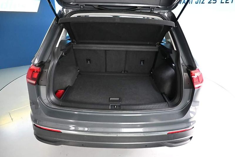 Volkswagen Tiguan (2022) 2.0 DSG LED ACC Kamera Tažné T - fotka 8 z 28