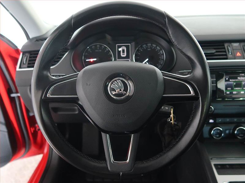 Škoda Octavia (2015) 2.0 TDI, Tempomat - fotka 14 z 14