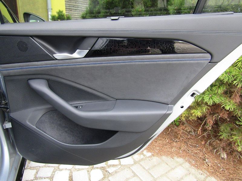 Volkswagen Passat Variant (2024) 2.0 TDI 110kW DSG ACC - fotka 28 z 47