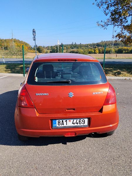 Suzuki Swift (2007) První majitel, AC,  - fotka 3 z 10