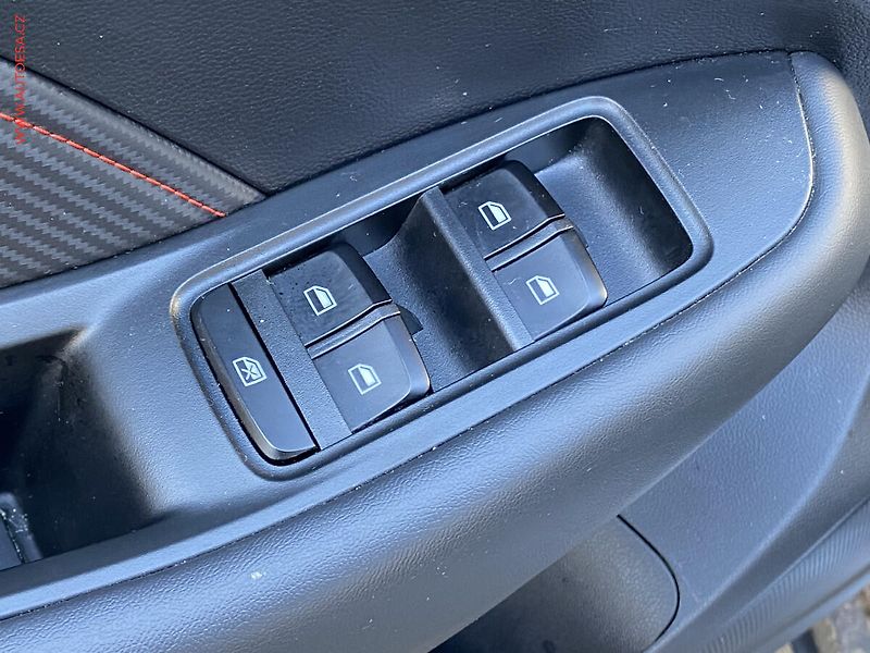 MG ZS (2022) 1.0 T-GDi, ČR, AT, LED - fotka 11 z 19