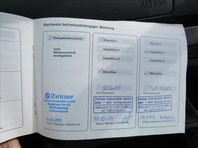 BMW Řada 5 2,5 525i Steptronic Exklusiv - fotka 27 z 28
