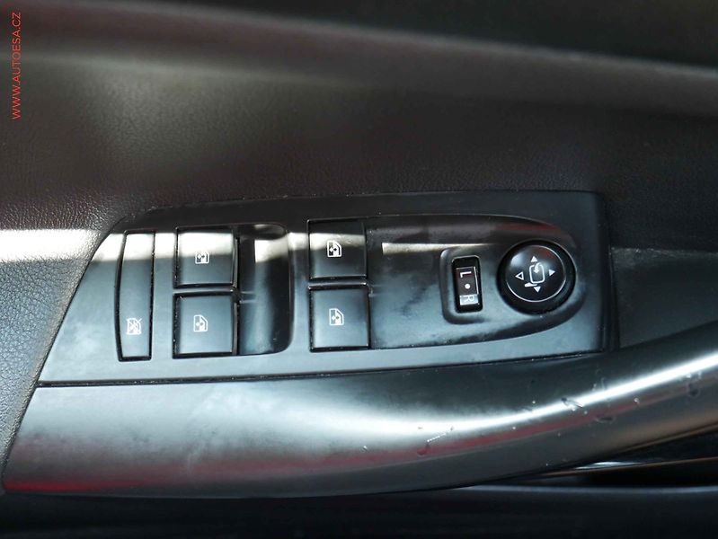 Opel Astra (2016) 1.6CDTi, AC, kamera - fotka 11 z 20