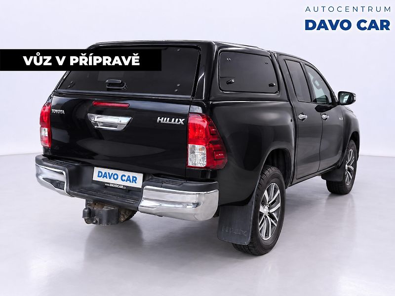 Toyota Hilux 2.4 D4D DoubleCab Executive CZ - fotka 5 z 12