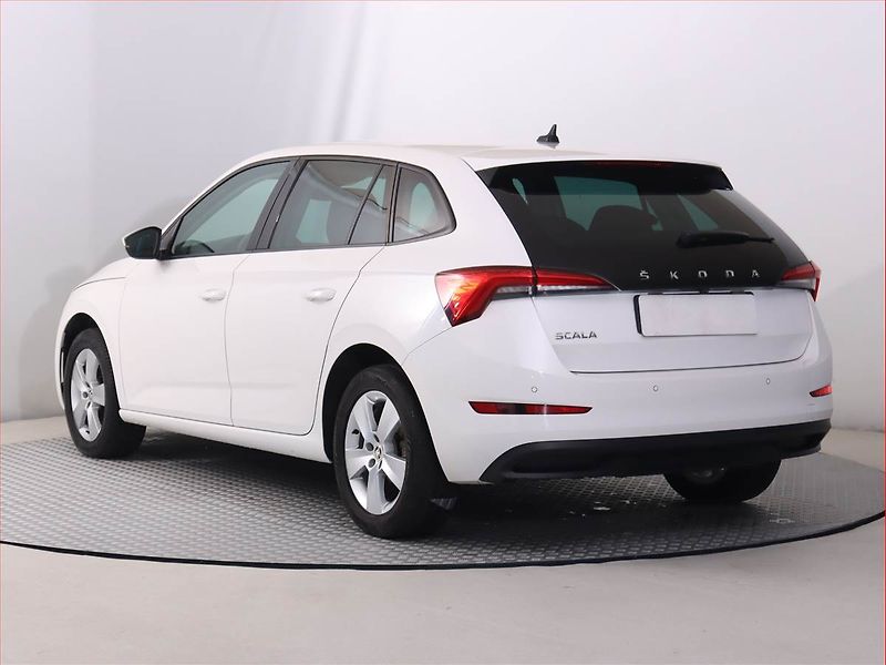 Škoda Scala (2022) Ambition 1.5 TSI, Serv.kniha - fotka 4 z 21