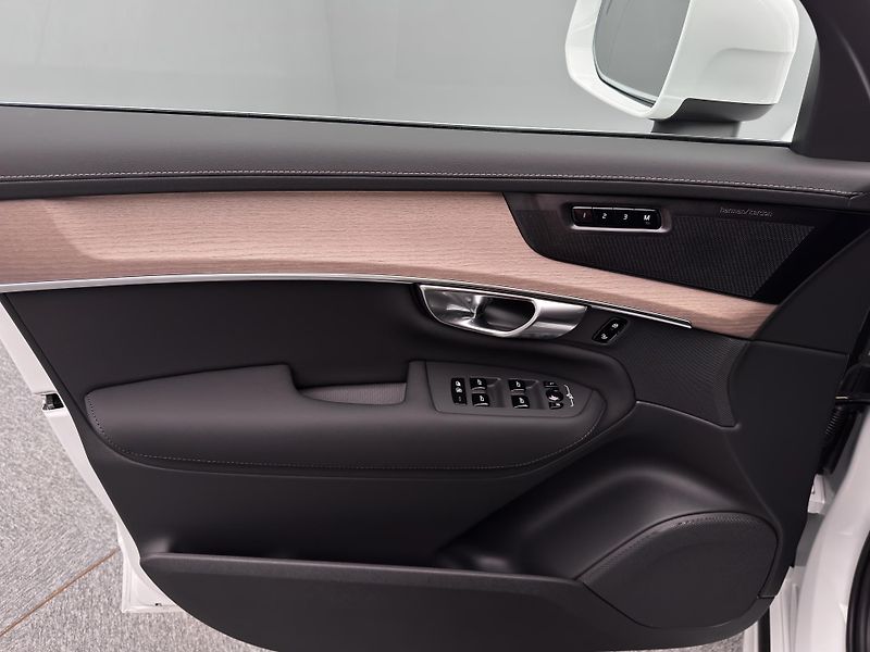 Volvo XC90 (2026) T8 AWD Plug-in BRIGHT PLUS 7m - fotka 7 z 27