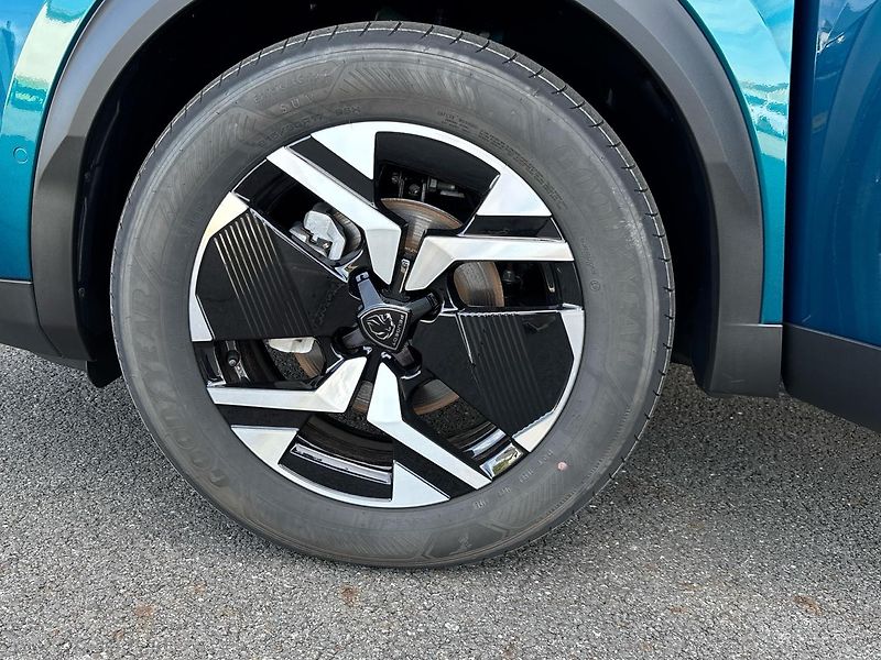 Peugeot 2008 ALLURE - fotka 27 z 28