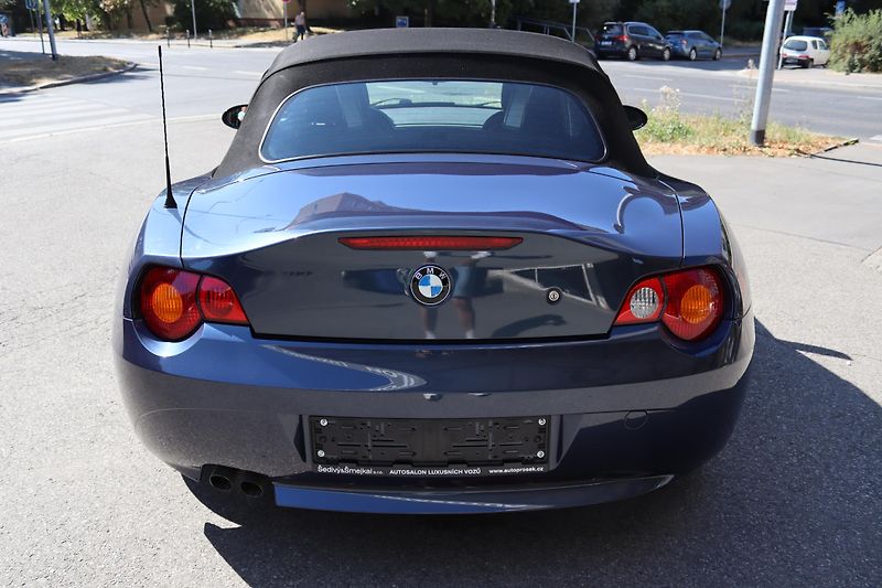 BMW Z4 BMW Z4 Roadster 2.5i (141 kW)  - fotka 13 z 48
