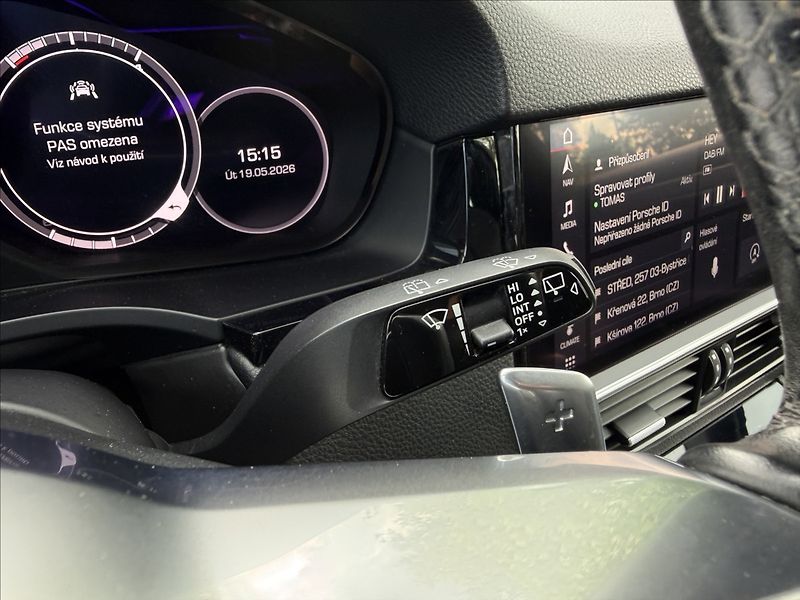 Porsche Cayenne 3.0 V6 Sport chrono - fotka 17 z 26