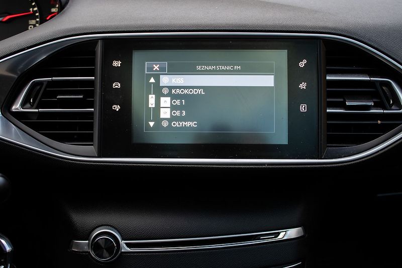 Peugeot 308 - fotka 26 z 36
