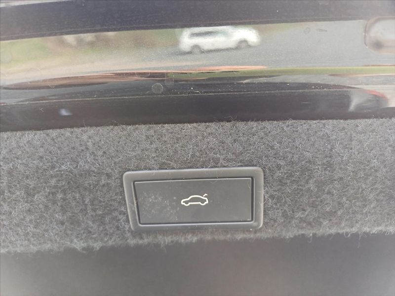 Škoda Octavia 1,5   M-HEV 110kW DSG Selectio - fotka 35 z 36