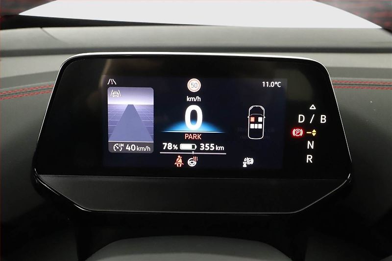 Volkswagen ID.5 (2025) GTX (82 kWh), SoH 99% - fotka 8 z 25