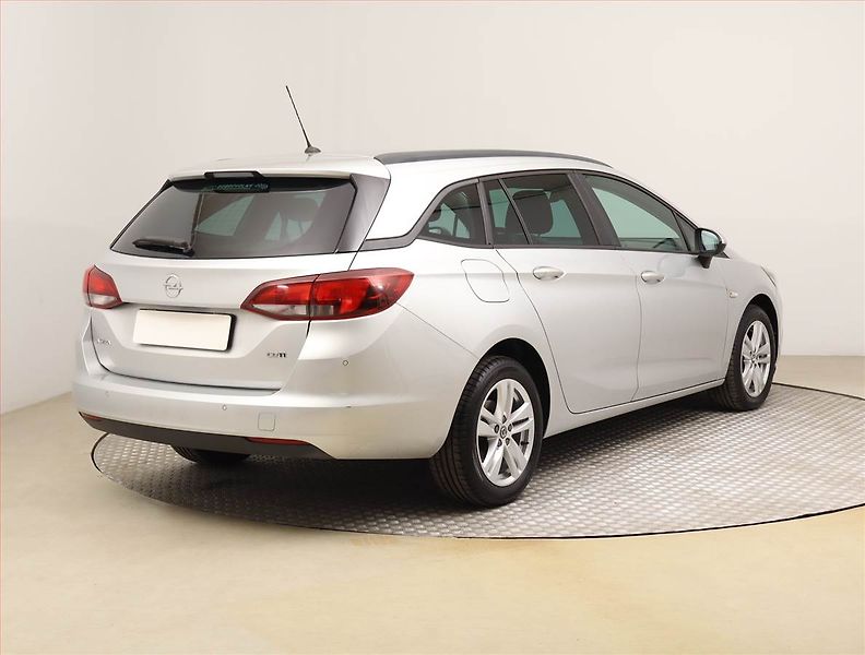 Opel Astra (2017) 1.6 CDTI, Serv.kniha, Tempomat - fotka 5 z 20