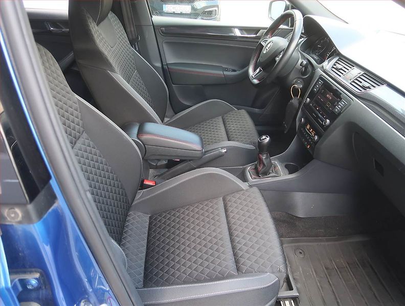 Škoda Rapid (2018) Monte Carlo 1.0 TSI - fotka 9 z 17