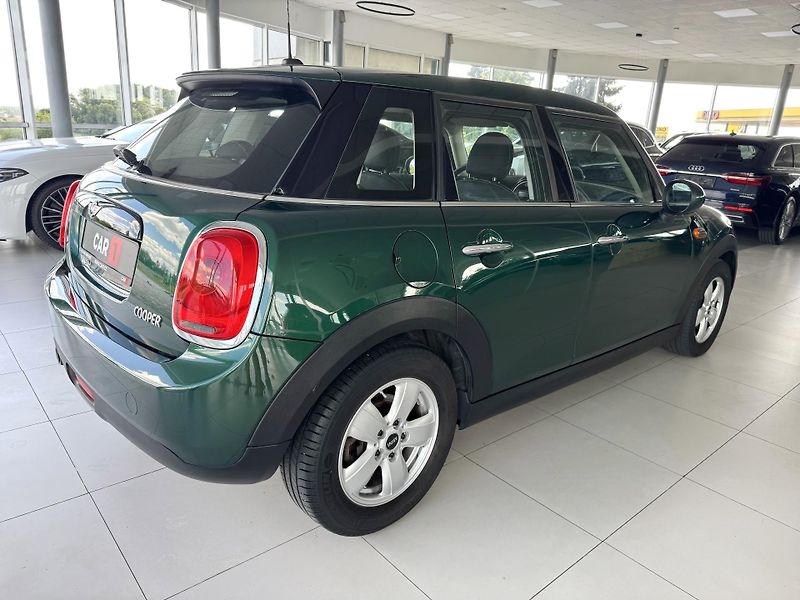 Mini Cooper 1,5T 100kW*REZERVACE! - fotka 5 z 29